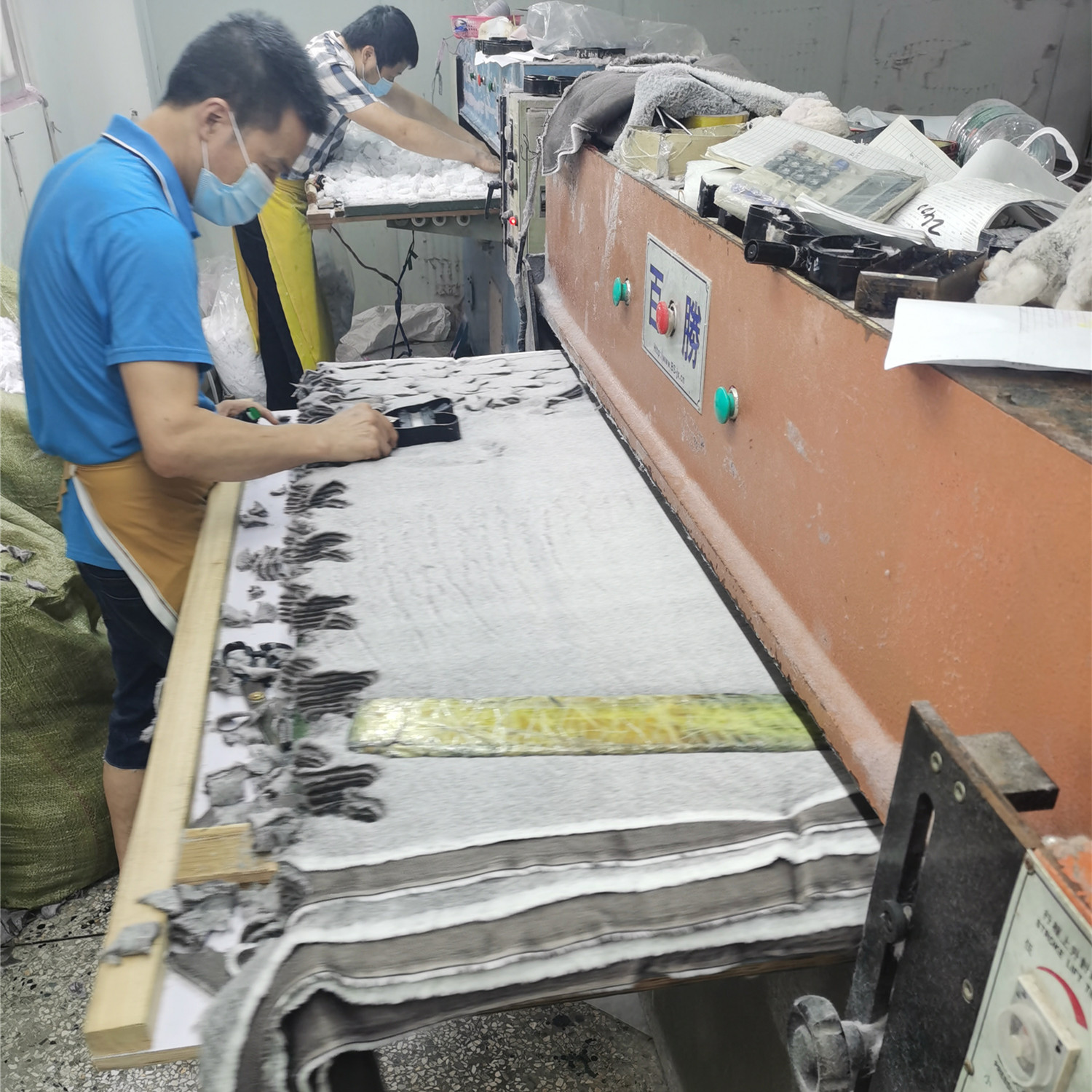 玩具廠裁床